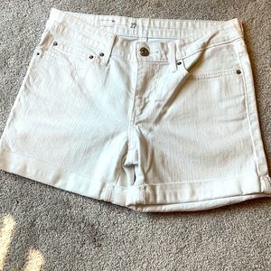 Levi’s denim shorts size 27